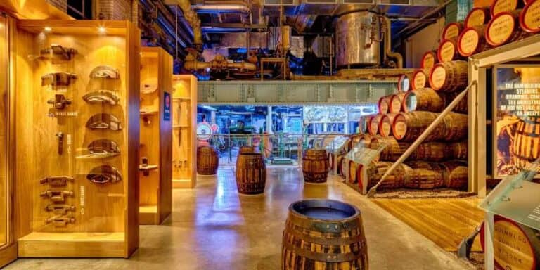 , Great Moments In Brewing: Guinness Brewery Named “World’s Leading Tourist Attraction”